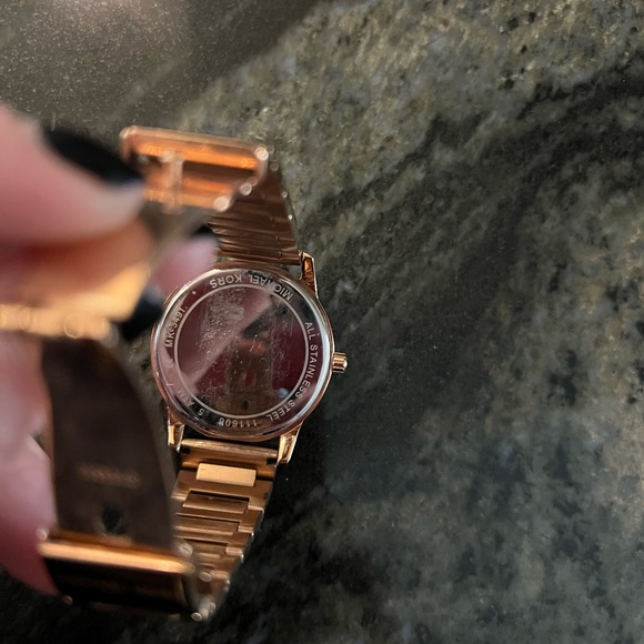 Michael Kors Hartman Rose Gold Watch - Picture 7 of 7